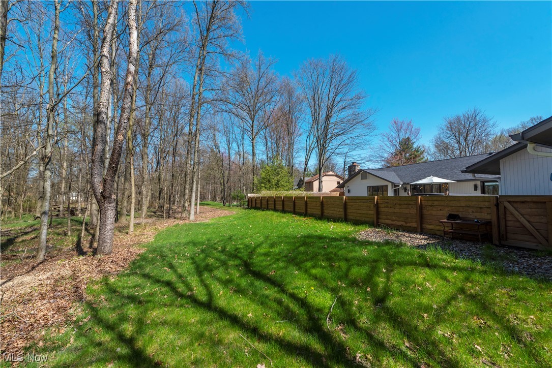21819 Meadows Edge Lane, Strongsville, Ohio image 48