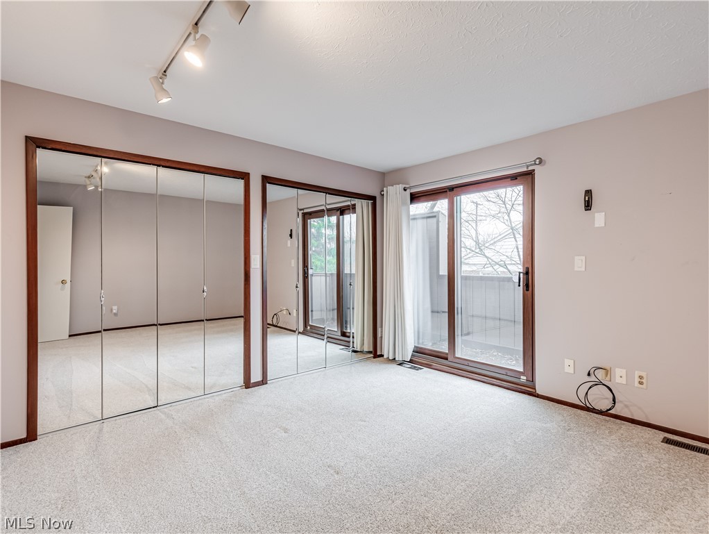 Shelburne Ridge - Residential