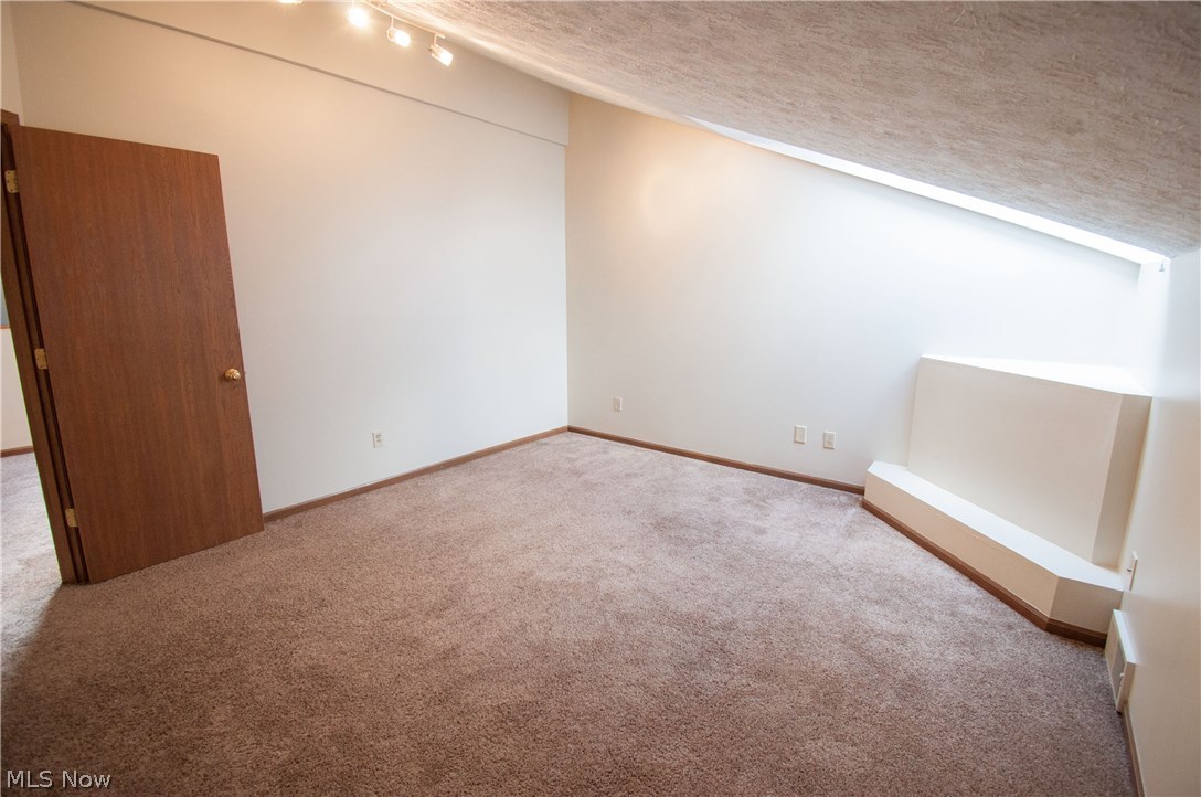 Lake Pointe Condo - Residential