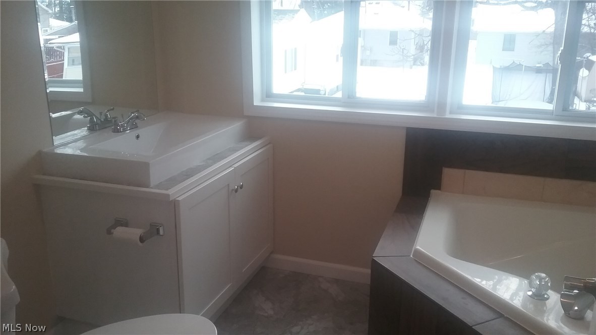 Gloria Glens - Residential