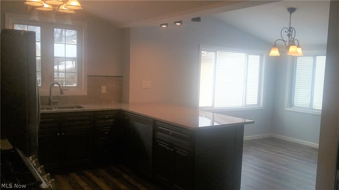 Gloria Glens - Residential