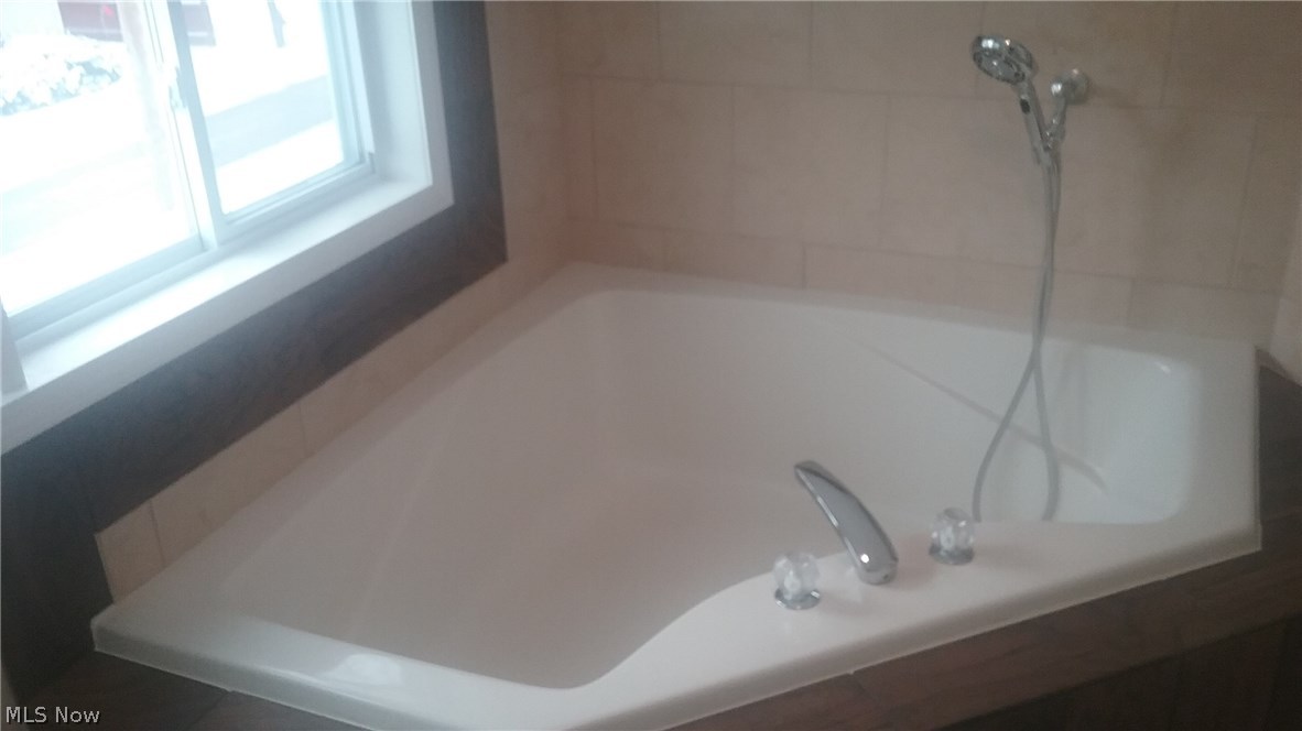 Gloria Glens - Residential