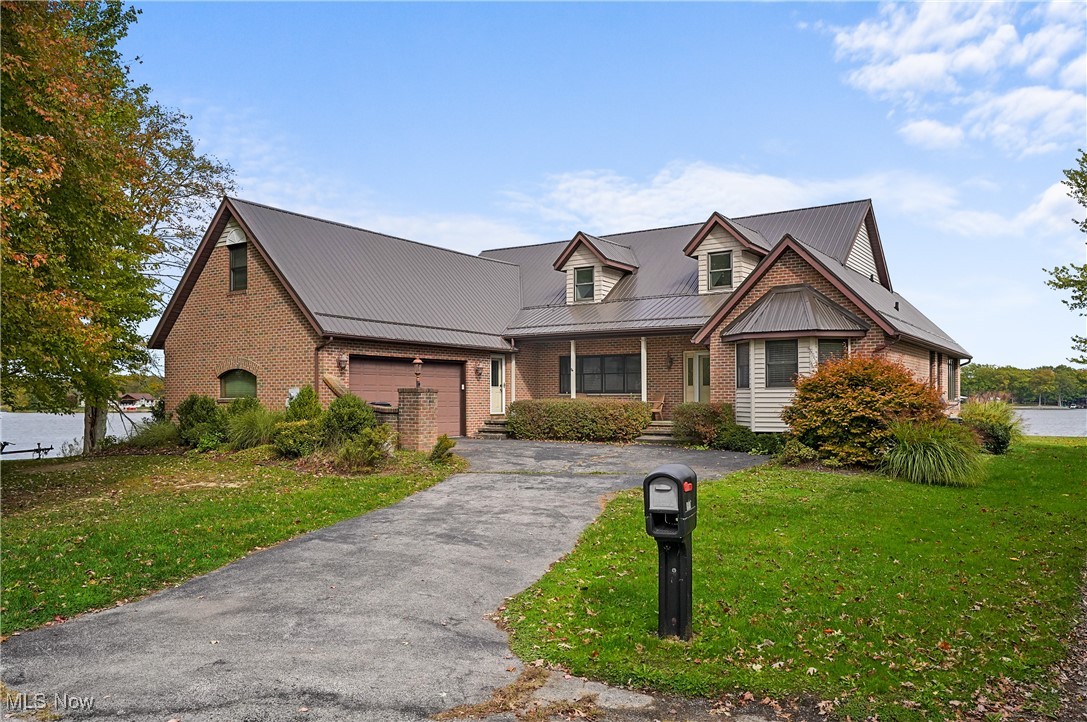 Roaming Rock - Residential