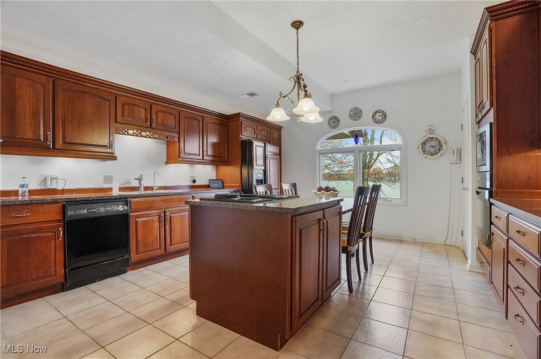 Roaming Rock - Residential