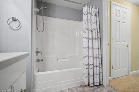 Tiny photo for 975 W Parkway Boulevard, Aurora, OH 44202 (MLS # 5217906)