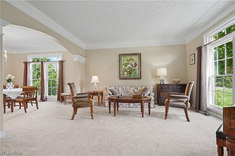 Tiny photo for 975 W Parkway Boulevard, Aurora, OH 44202 (MLS # 5217906)