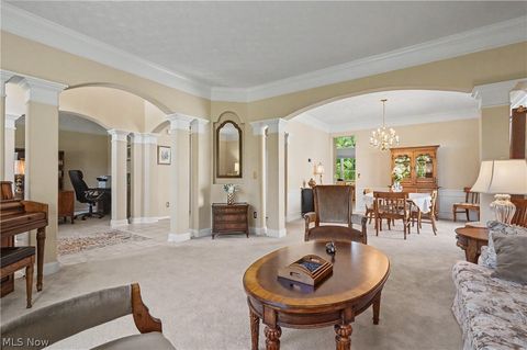 Tiny photo for 975 W Parkway Boulevard, Aurora, OH 44202 (MLS # 5217906)
