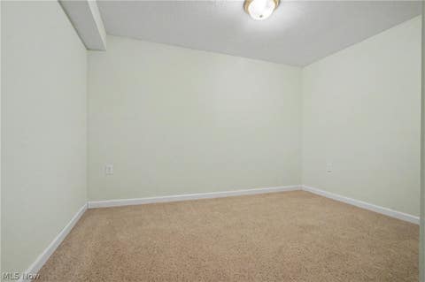 Tiny photo for 975 W Parkway Boulevard, Aurora, OH 44202 (MLS # 5217906)