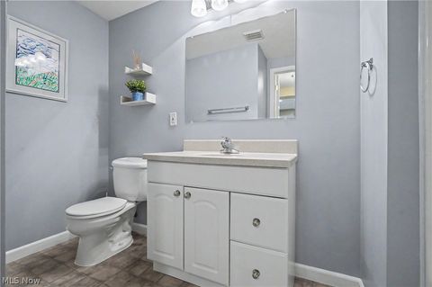 Tiny photo for 975 W Parkway Boulevard, Aurora, OH 44202 (MLS # 5217906)