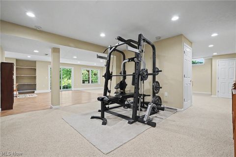 Tiny photo for 975 W Parkway Boulevard, Aurora, OH 44202 (MLS # 5217906)