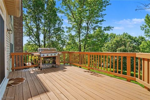 Tiny photo for 975 W Parkway Boulevard, Aurora, OH 44202 (MLS # 5217906)