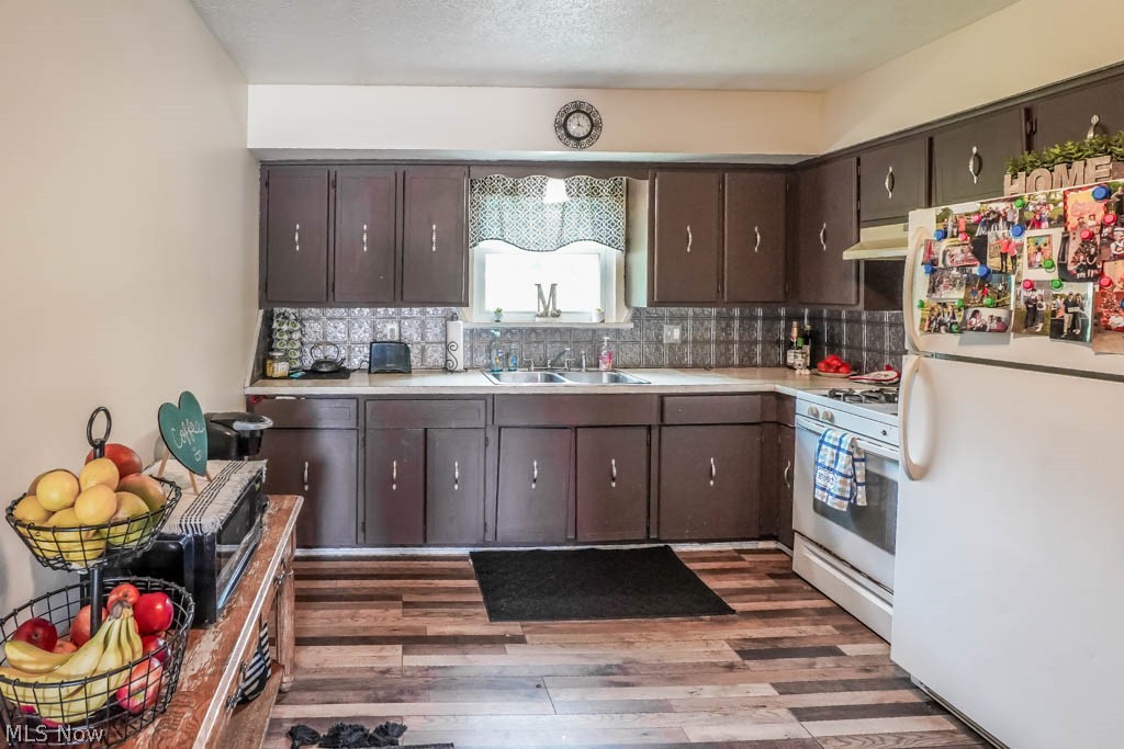 Perry Hills Colony - Residential