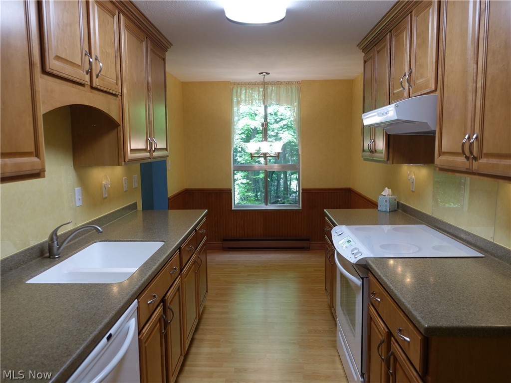 Silver Lake Towers Condo - Residential
