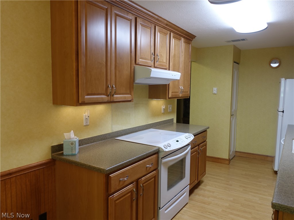 Silver Lake Towers Condo - Residential