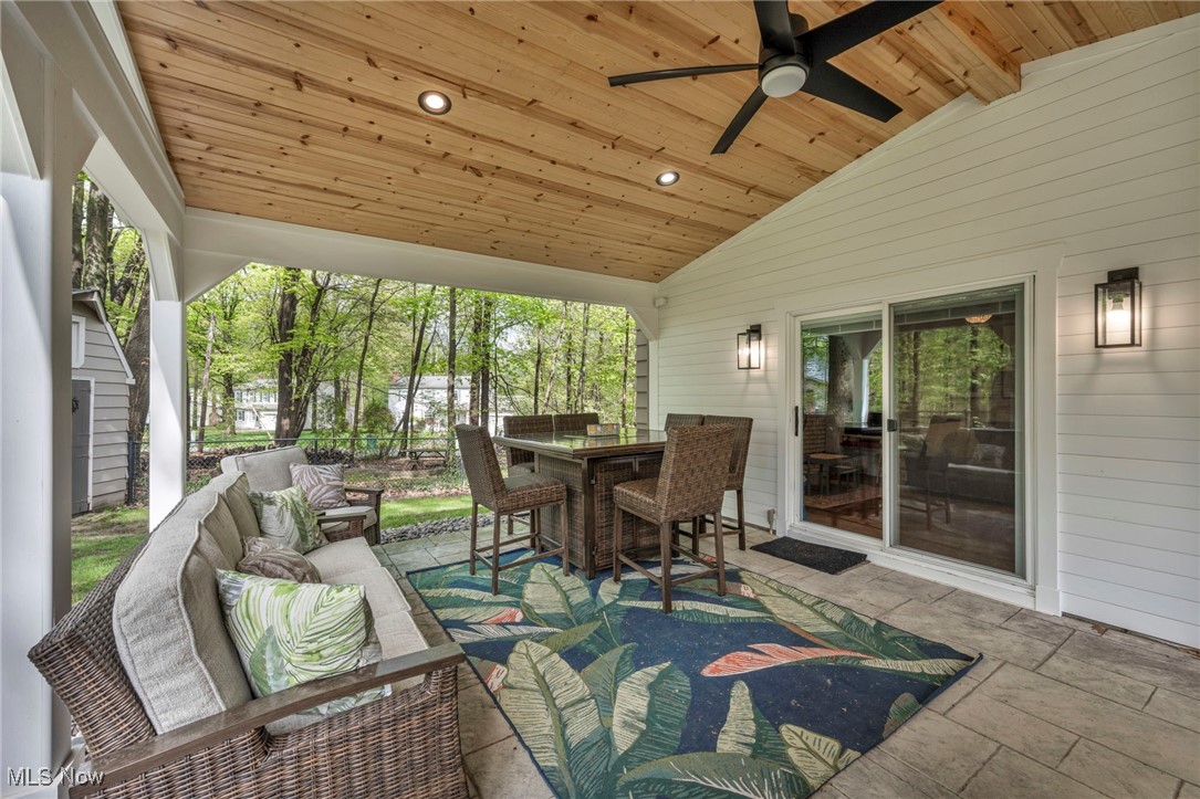 7805 Skylineview Drive, Mentor, Ohio image 22