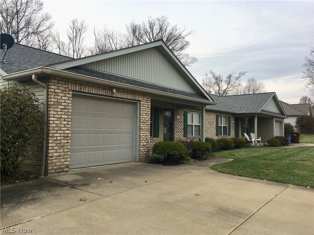 Fantastic Ranch duplex available for sale by itself or as a package with 510-512 Pheasant Run! Each unit offers modern, bright, and sunny units with a large living room that opens to the dining room and great kitchen with plenty of counter and cabinet space! Off the kitchen is your laundry area hookups, a half bath and an attached one car garage! Down the hall you will find a spacious main bath and you will enjoy large bedrooms and great closet space! The dining room overlooks the quiet back yard with sliders out to your own patio. Dont miss this well maintained multi family in desirable Tallmadge! One unit vacant to show, other unit has long term *excellent* tenant who wishes to stay. Currently tenants pay all utilities and take care of their own lawn maintenance. Priced below market for a quick sale.