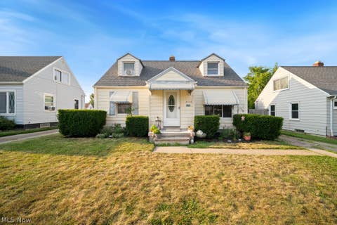 Homes For Sale - 2738 Silverdale Avenue<br/> Cleveland, OH 44109
