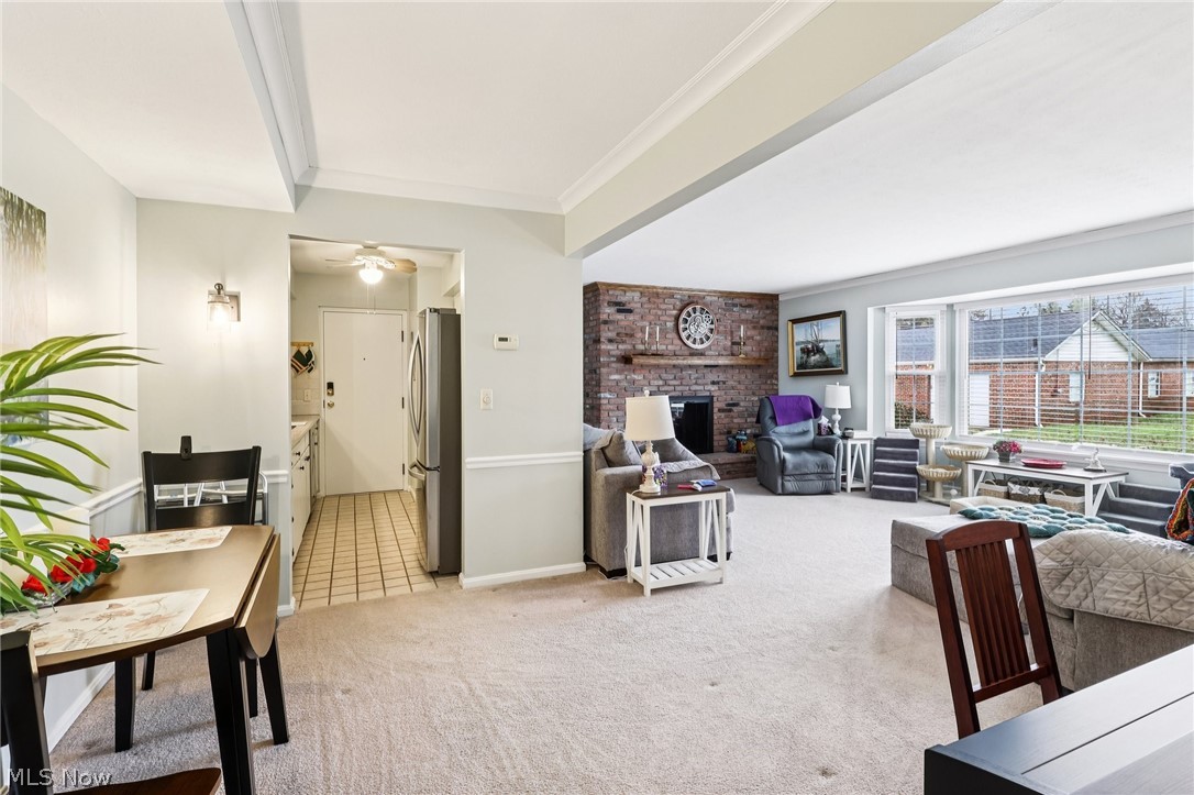 English Oaks Condo - Residential