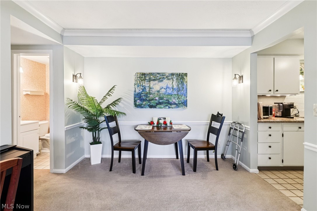 English Oaks Condo - Residential