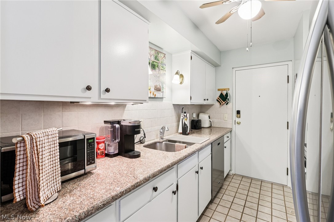 English Oaks Condo - Residential