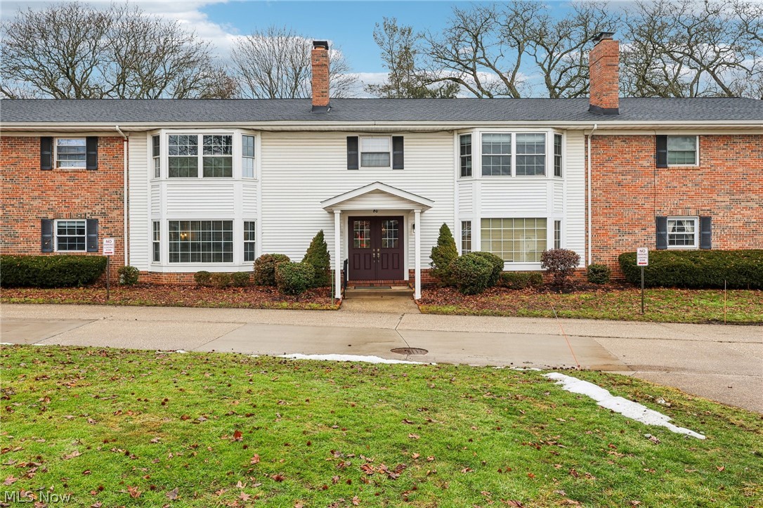 English Oaks Condo - Residential