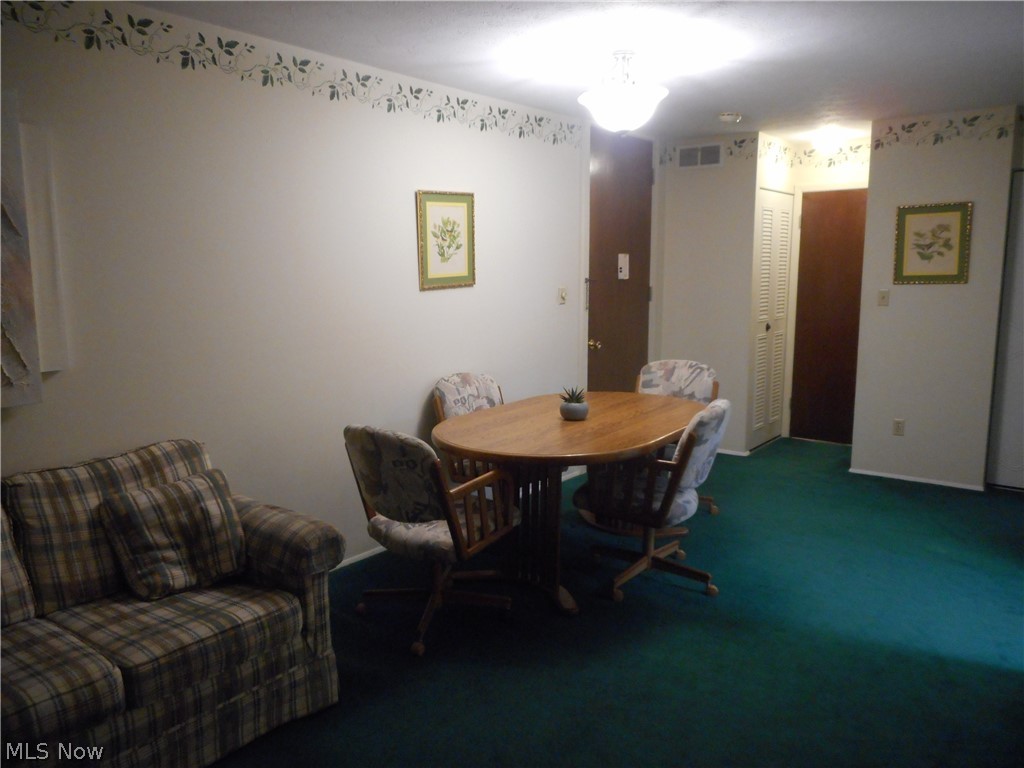 Silver Lake Towers Condo - Residential