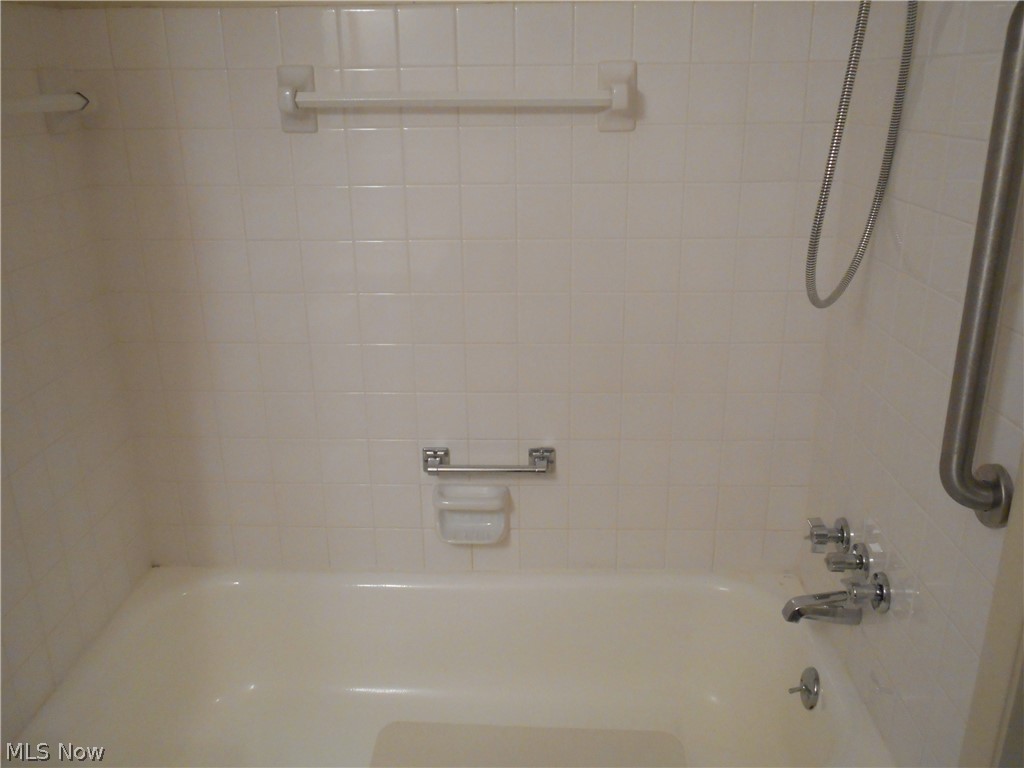 Silver Lake Towers Condo - Residential