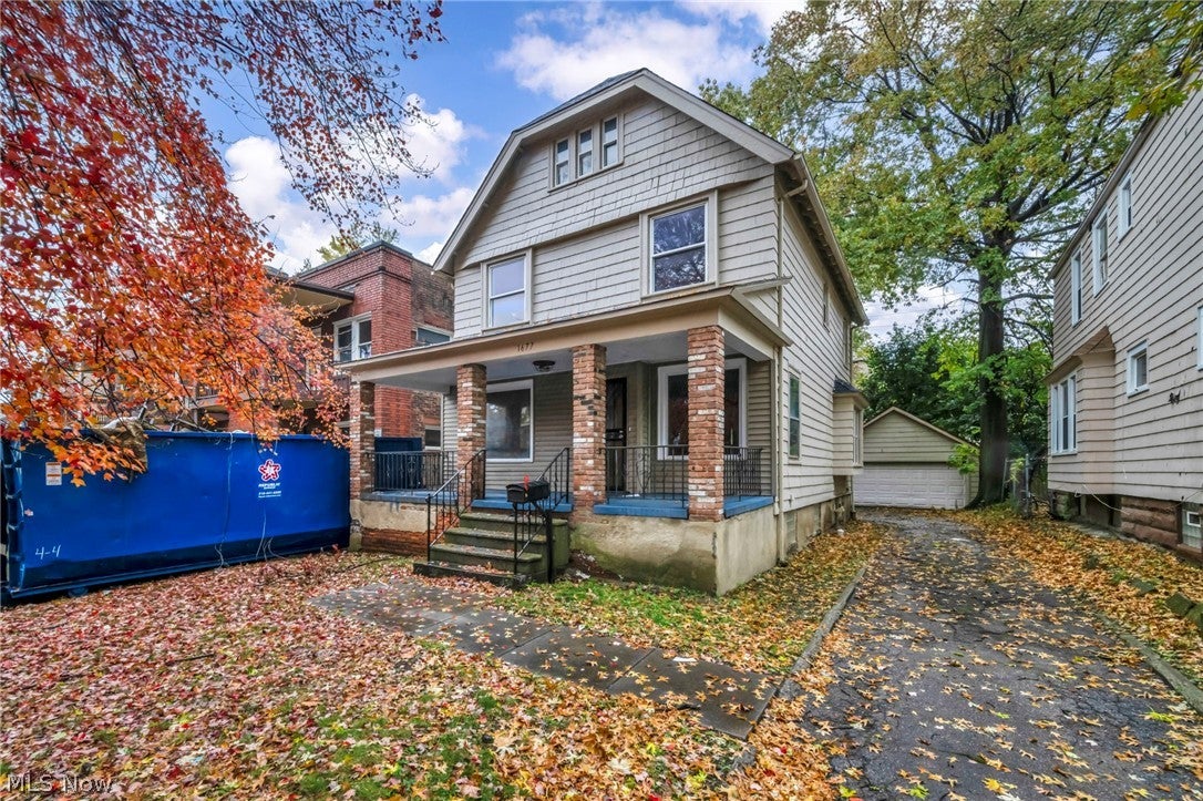 1677 Carlyon Road