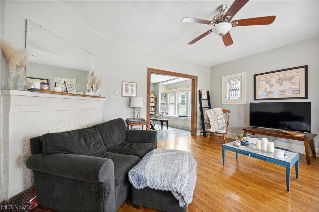 Lakewood Realty Companys Lake - Residential Income