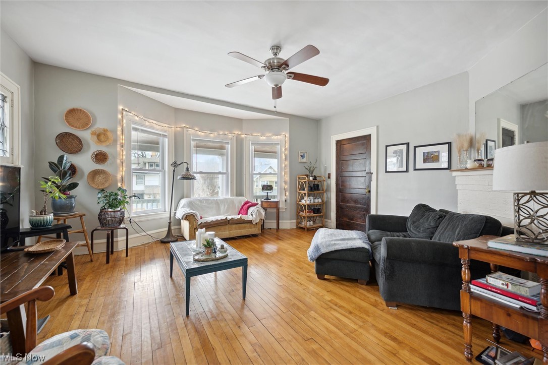 Lakewood Realty Companys Lake - Residential Income