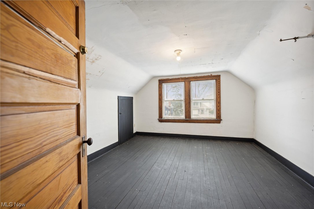 Lakewood Realty Companys Lake - Residential Income