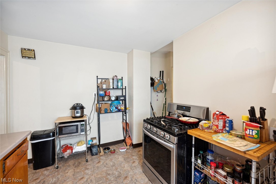 Lakewood Realty Companys Lake - Residential Income