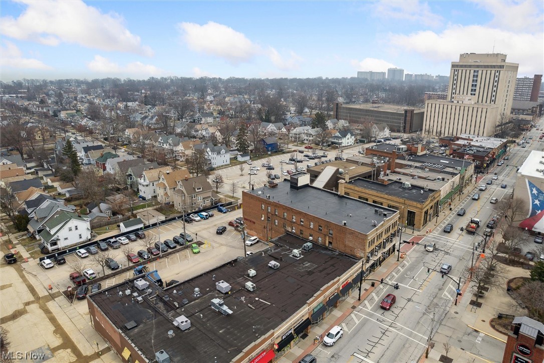 Lakewood Realty Companys Lake - Residential Income