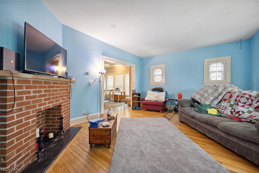 Lakewood Realty Companys Lake - Residential Income