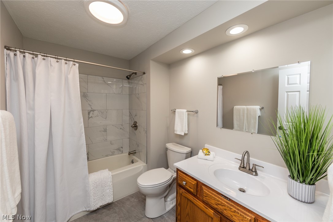 Oakshire Place - Residential