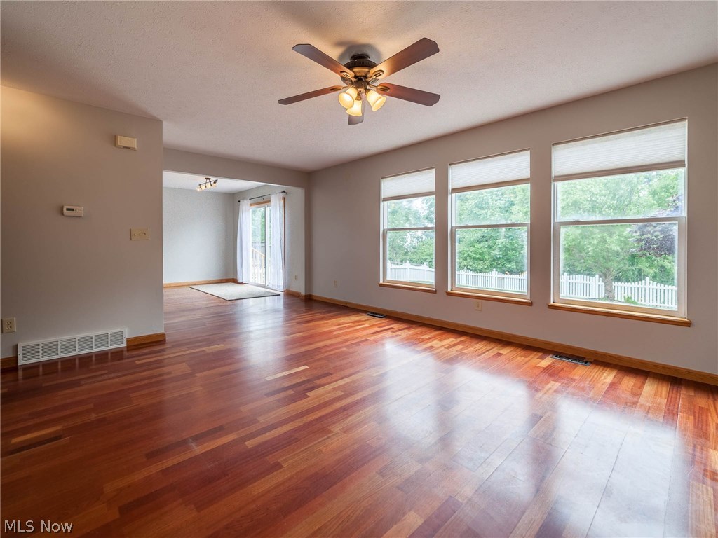 Homestead Vineyards - Residential