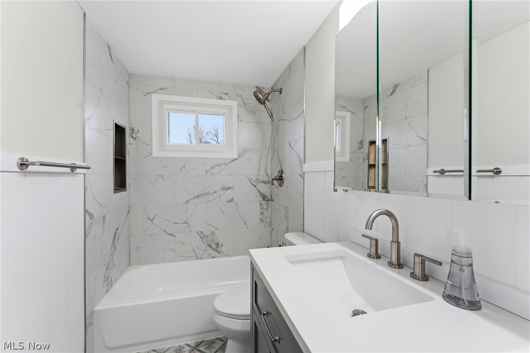 Isaac Penfields Add 02 - Residential