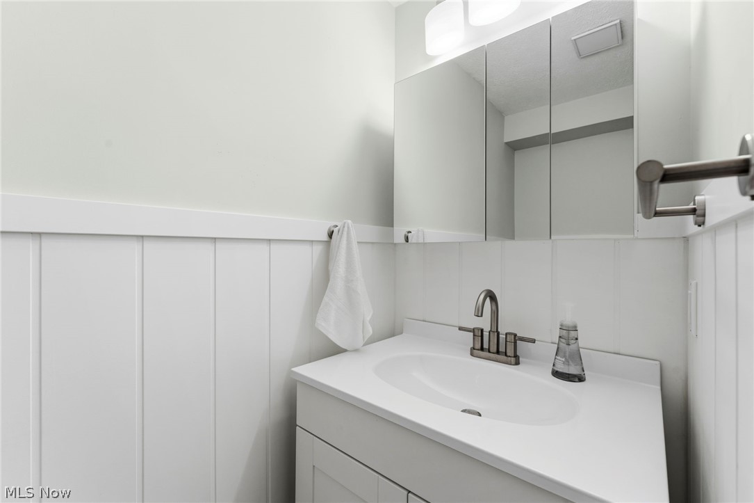 Isaac Penfields Add 02 - Residential