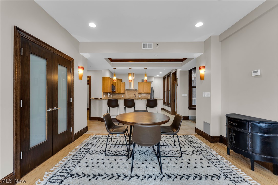 Park Bldg Condos - Residential