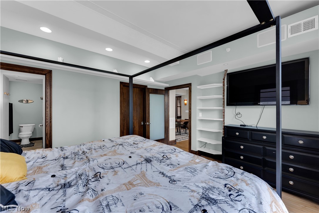Park Bldg Condos - Residential
