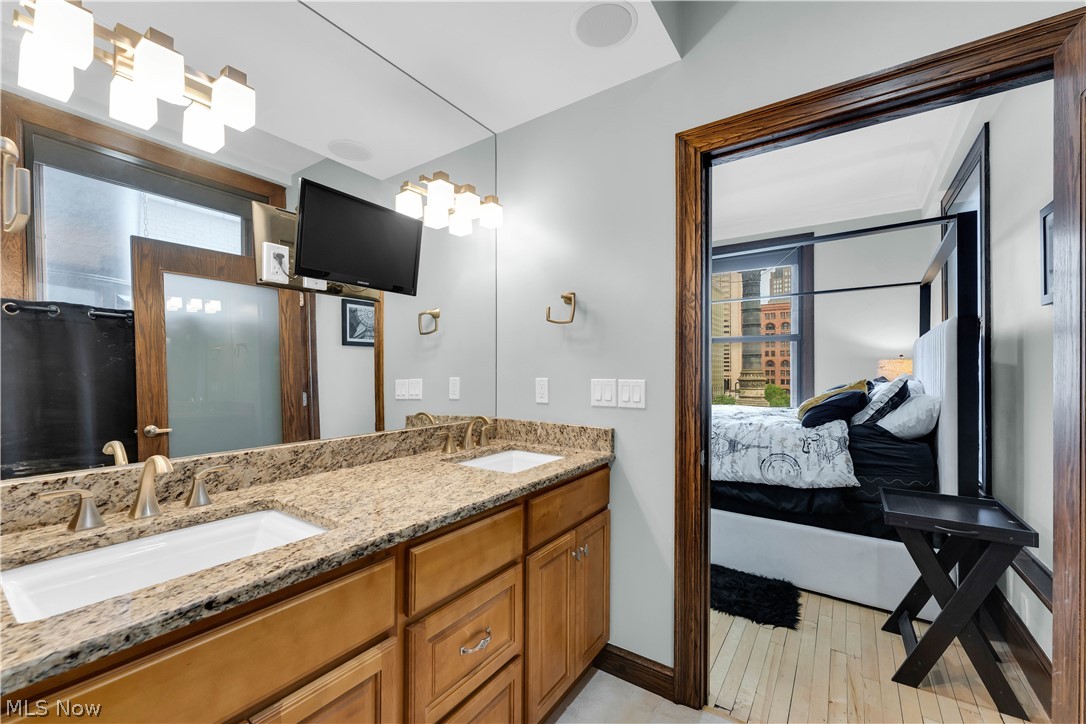 Park Bldg Condos - Residential