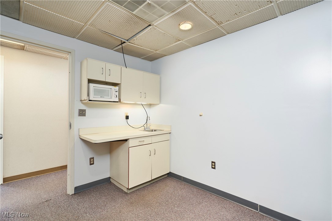 Fairlawn Estates - Commercial Lease