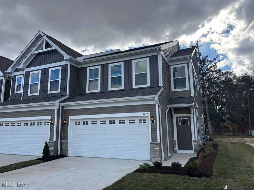 Sandridge Run by Pulte Homes offers a unique opportunity to own a new townhome in the exclusive Avon Lake community. Located along the shores of Lake Erie, Avon Lake features scenic views, top-rated schools, and a variety of local amenities. Enjoy lakeside living with convenient access to parks, trails, and waterfront activities, all just a short distance from Cleveland’s shopping and dining. These stylish townhomes combine modern convenience with timeless appeal.