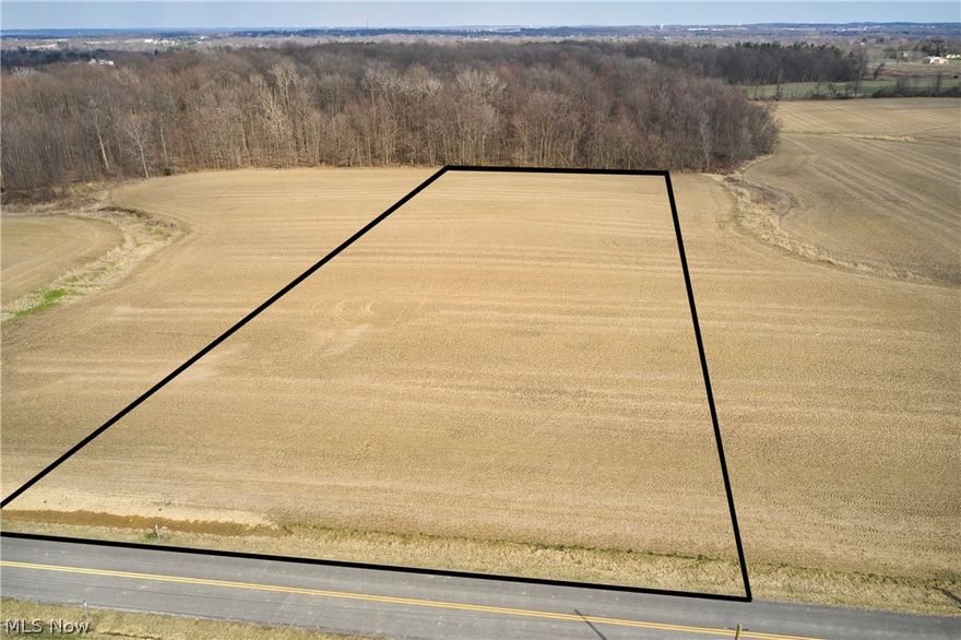 Don't miss out on this prime opportunity to build your dream home on just over 2 acres in Medina County! The property boasts
breathtaking panoramic views, providing a serene backdrop for relaxation and rejuvenation. With ample space to roam and explore,
you'll discover the true essence of rural living, where the only limits are your imagination. Though you'll experience privacy and
quietness, a short 15-minute or less drive will get you to Chippewa Lake, Coppertop Golf Club, Fox Meadow County Club, Medina's Public Square, or Cloverleaf Community Center. Call for a tour today! Do NOT walk the property without a licensed agent present. Bring your bulider!
