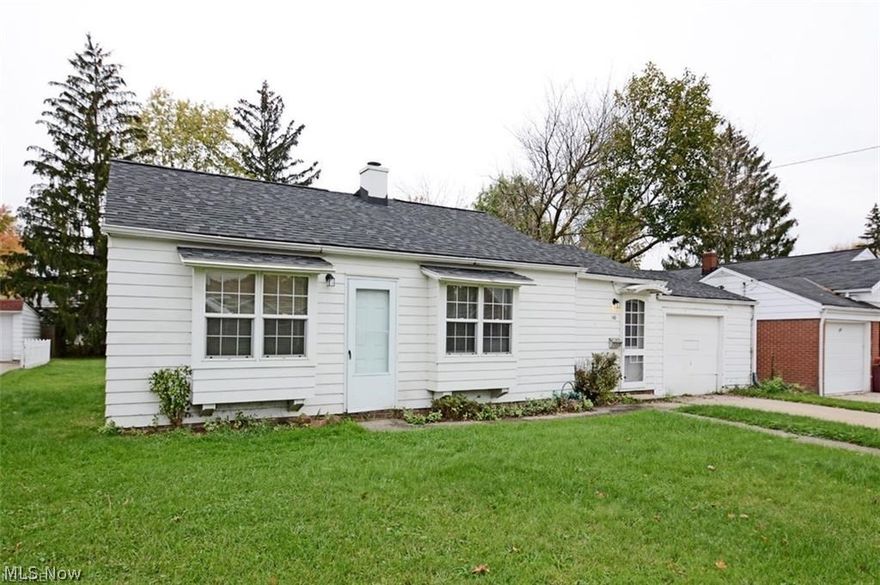 143 Paul, Bedford - 3 bed 1 bath slab home just renovated! 

$885 rent / $885 deposit 
$25 application fee per adult 
1-2 pets OK with additional deposit 
NO CMHA / NO SEC 8 

Really lovely home with fresh paint throughout, and new carpeting and vinyl plank flooring too! Eat in kitchen offers stove/fridge provided for the tenant that leads to the large living room with bench/window seating that overlooks the yard! Home is spacious and inviting! No central air, but tenant is permitted to use window units if they'd like! 

Tenant is responsible for all utilities incl. water/sewer, gas and electric and is to maintain lawn and handle snow removal.