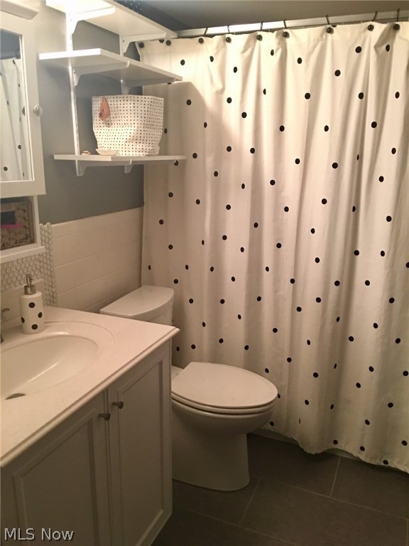 Royal Arms West - Residential