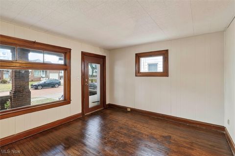 Tiny photo for 8204 Bancroft Avenue #8206, Cleveland, OH 44105 (MLS # 5180186)