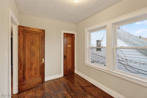 Tiny photo for 8204 Bancroft Avenue #8206, Cleveland, OH 44105 (MLS # 5180186)