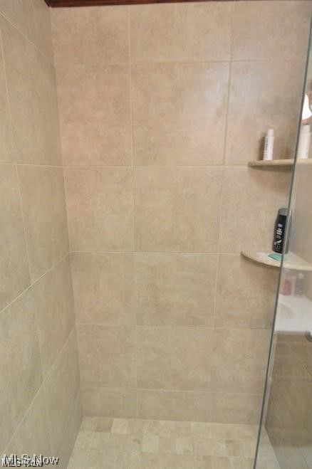 New Middletown Village - Commercial Lease