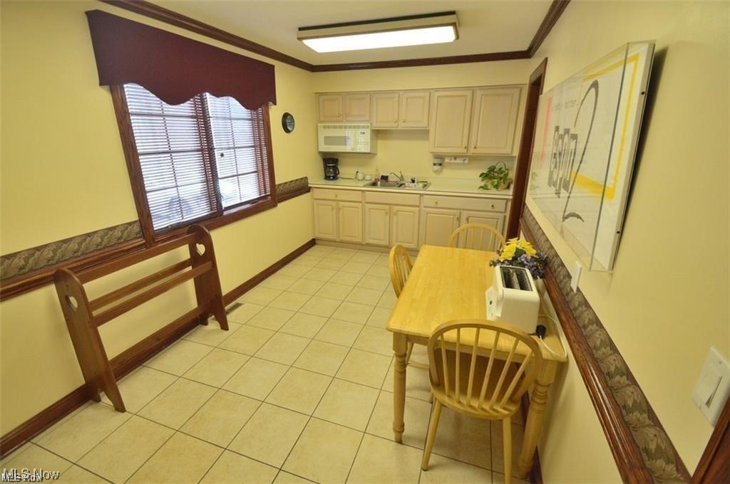 New Middletown Village - Commercial Lease